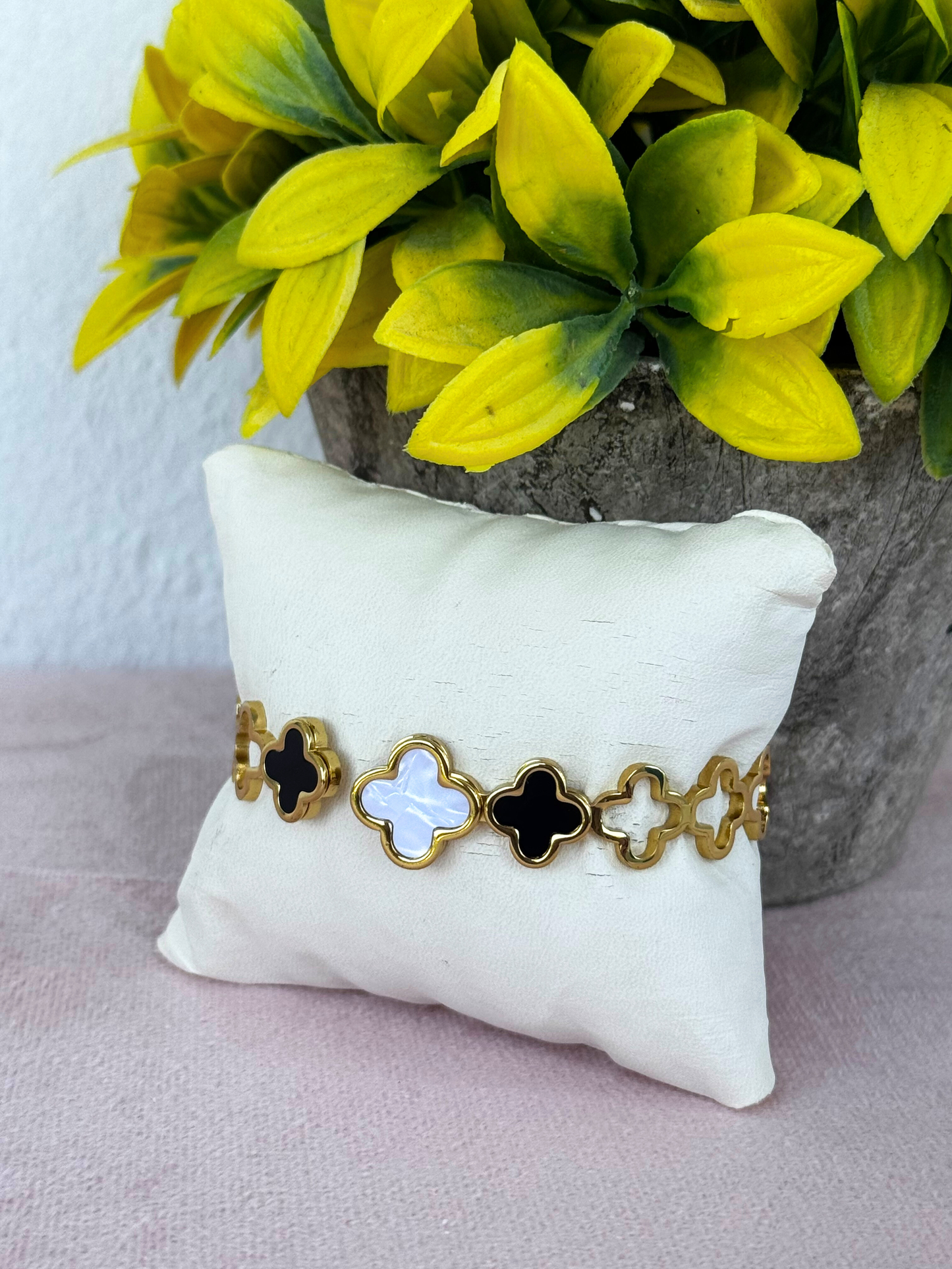 Luxe Clover Bracelet