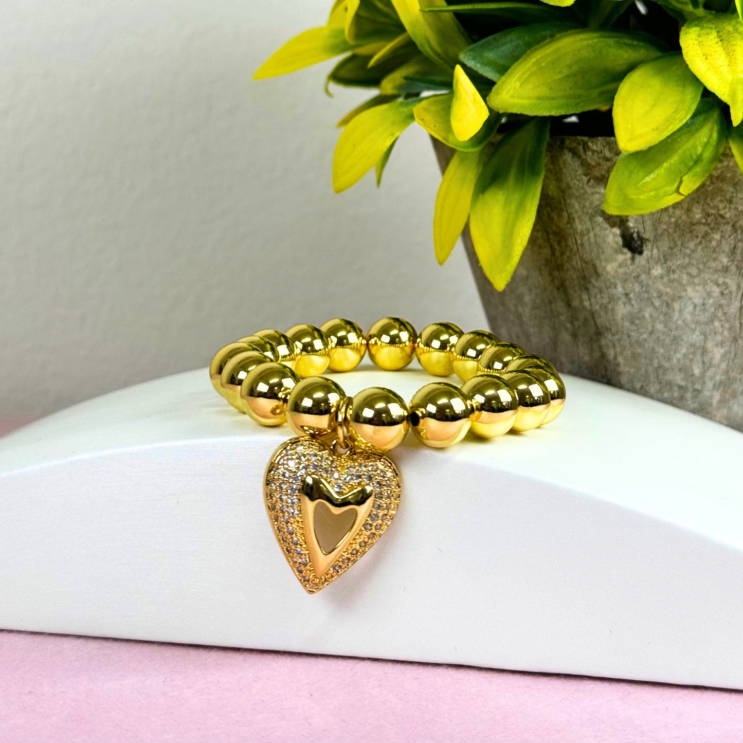 💛 Golden Heart Charm Bracelet