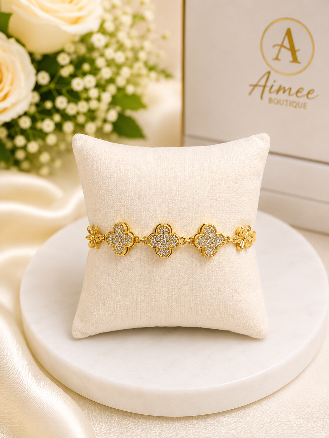 Golden Clover Sparkle Bracelet