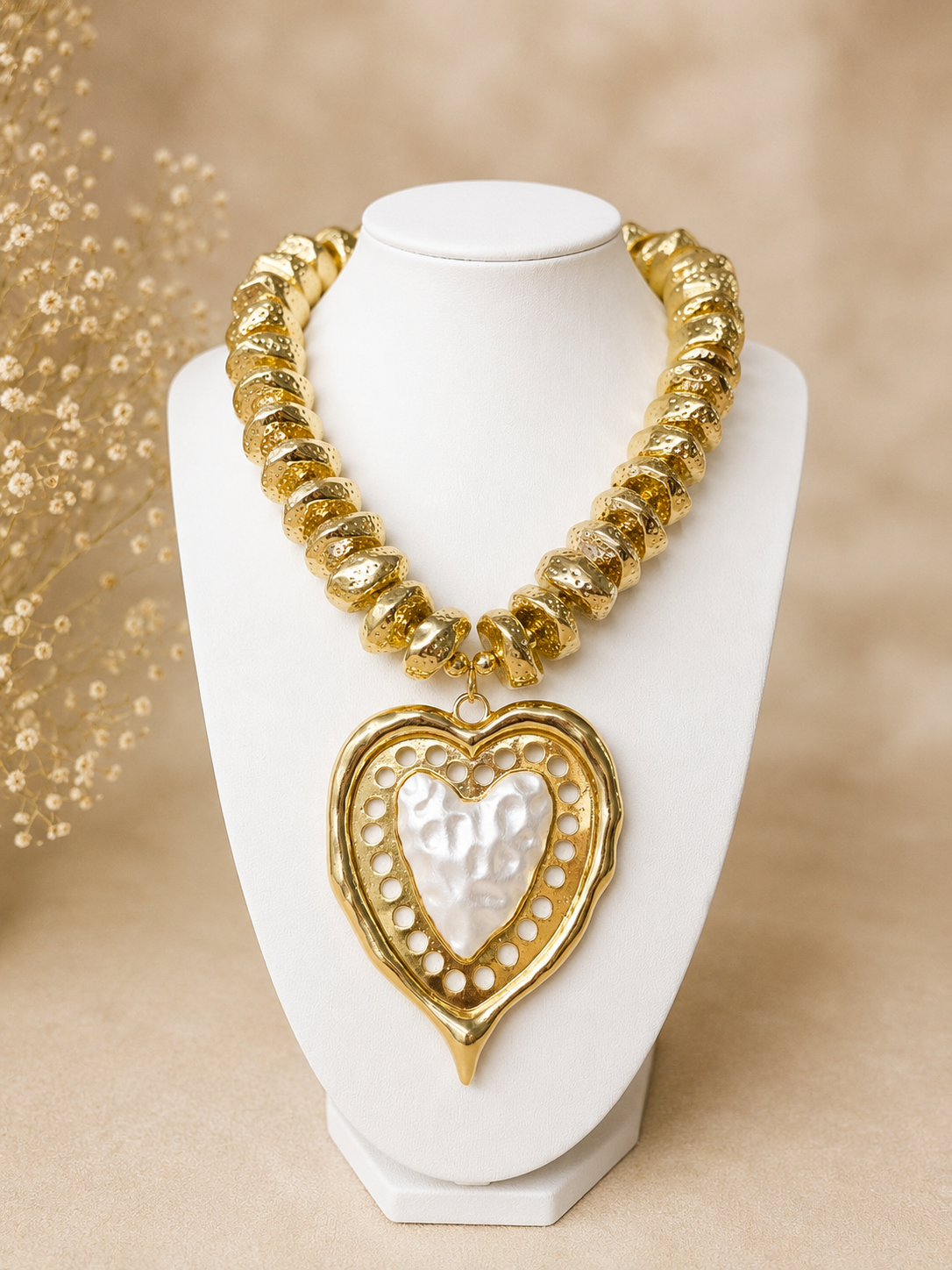Golden Heart Majesty Necklace