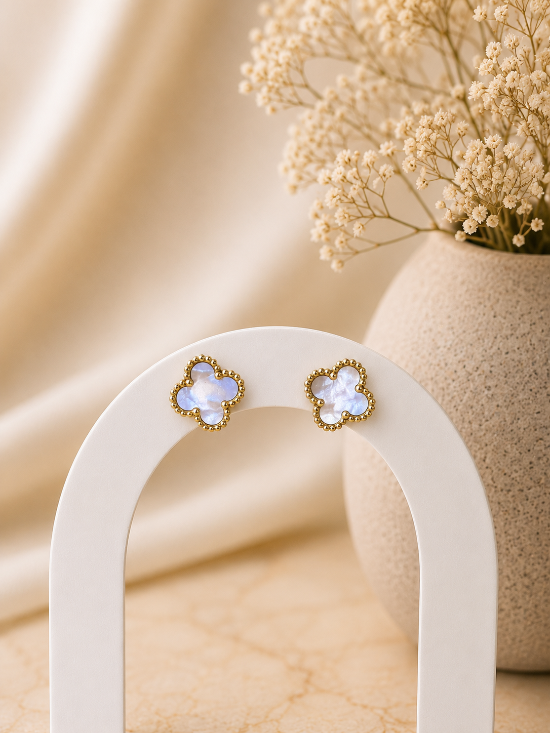 Trébol White Pearl Glow