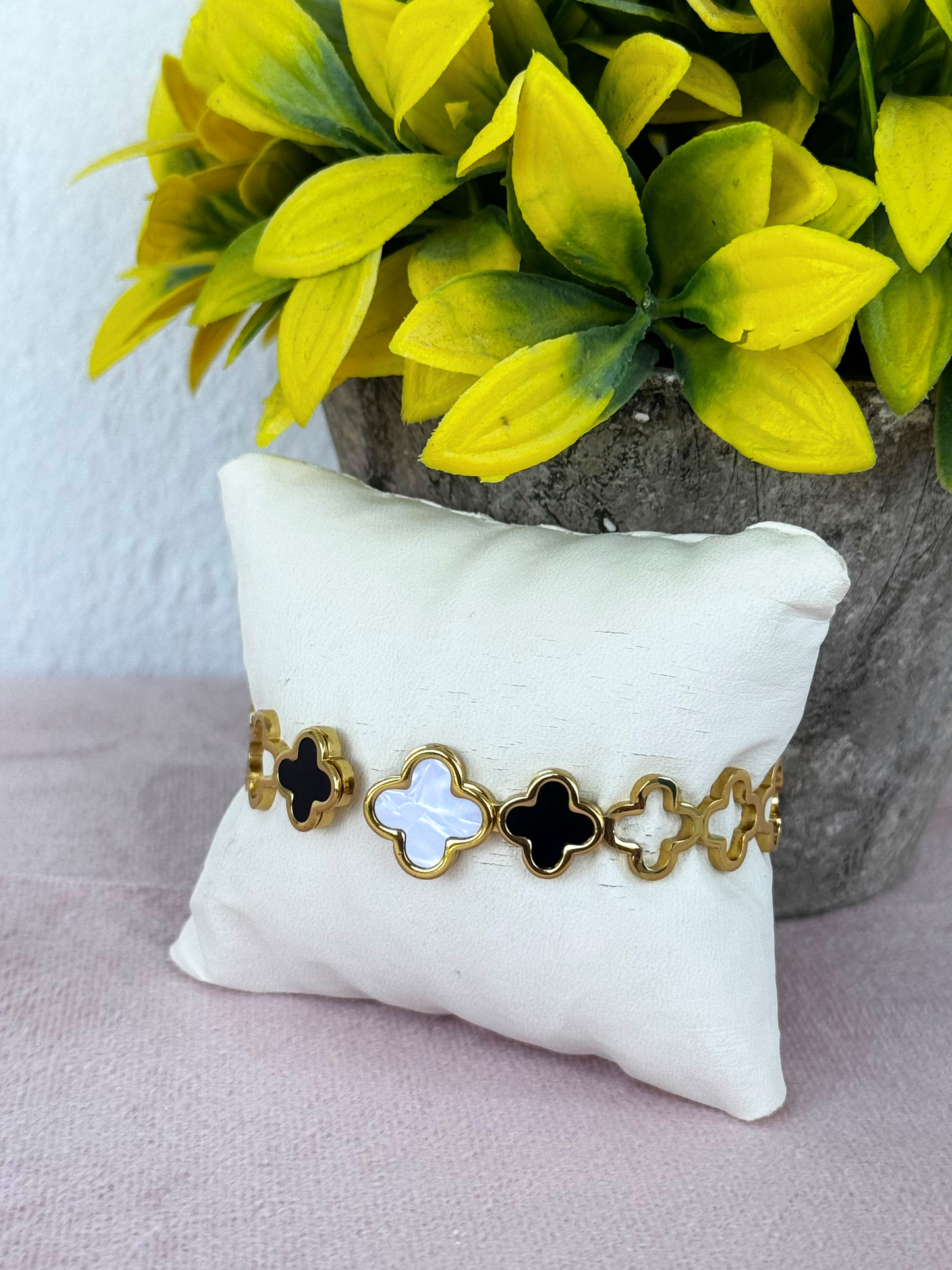 Luxe Clover Bracelet
