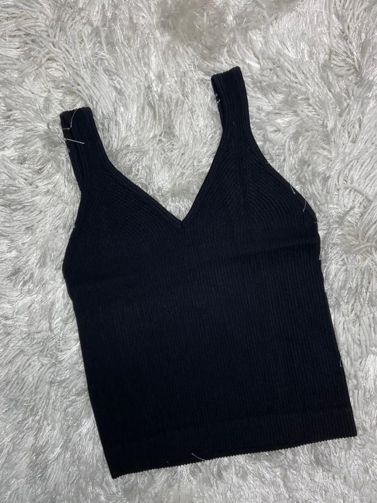 Basic top - Aimee Boutique PR